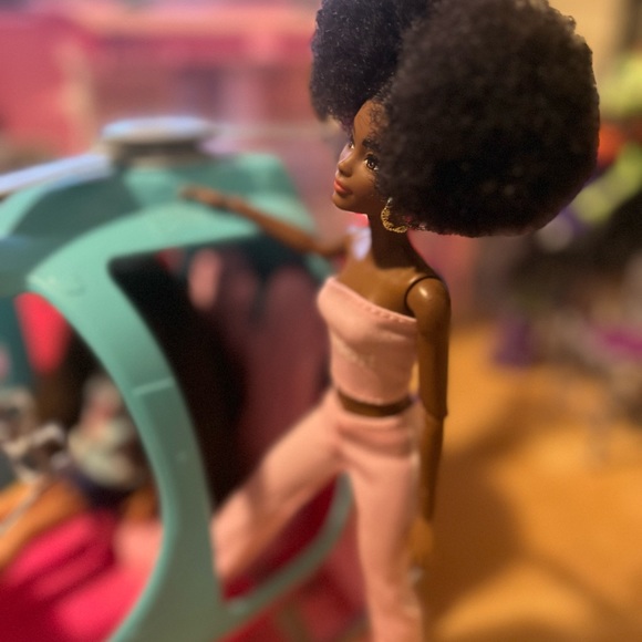 Black Barbie - Picture 9 of 9